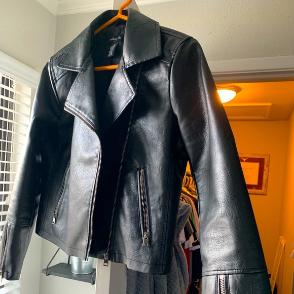 Black Leather Jacket - NEW - Picture 2 of 2